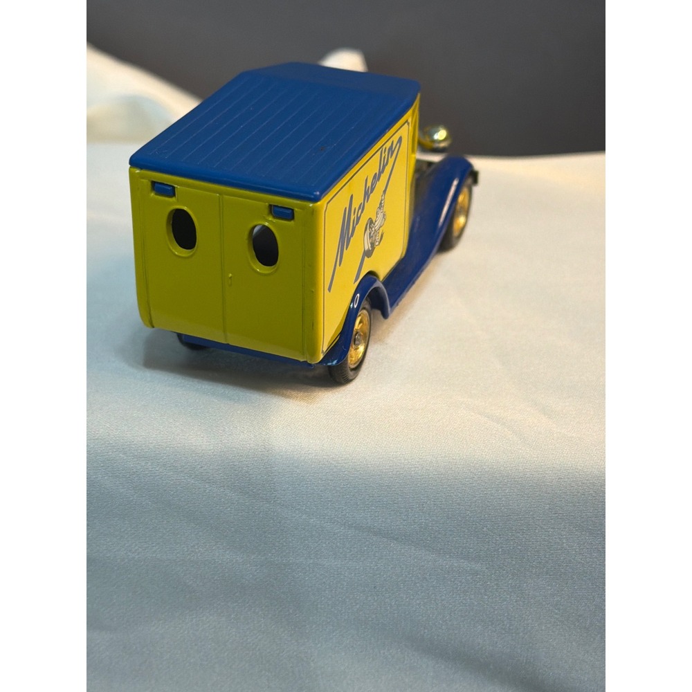 Lledo Days Gone Michelin Tires Delivery Van Diecast Model Made in England Blue